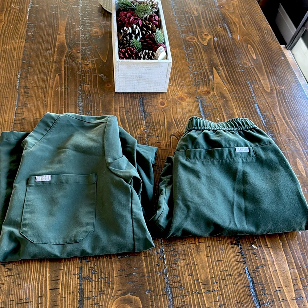Men’s Moss Green Figs Set